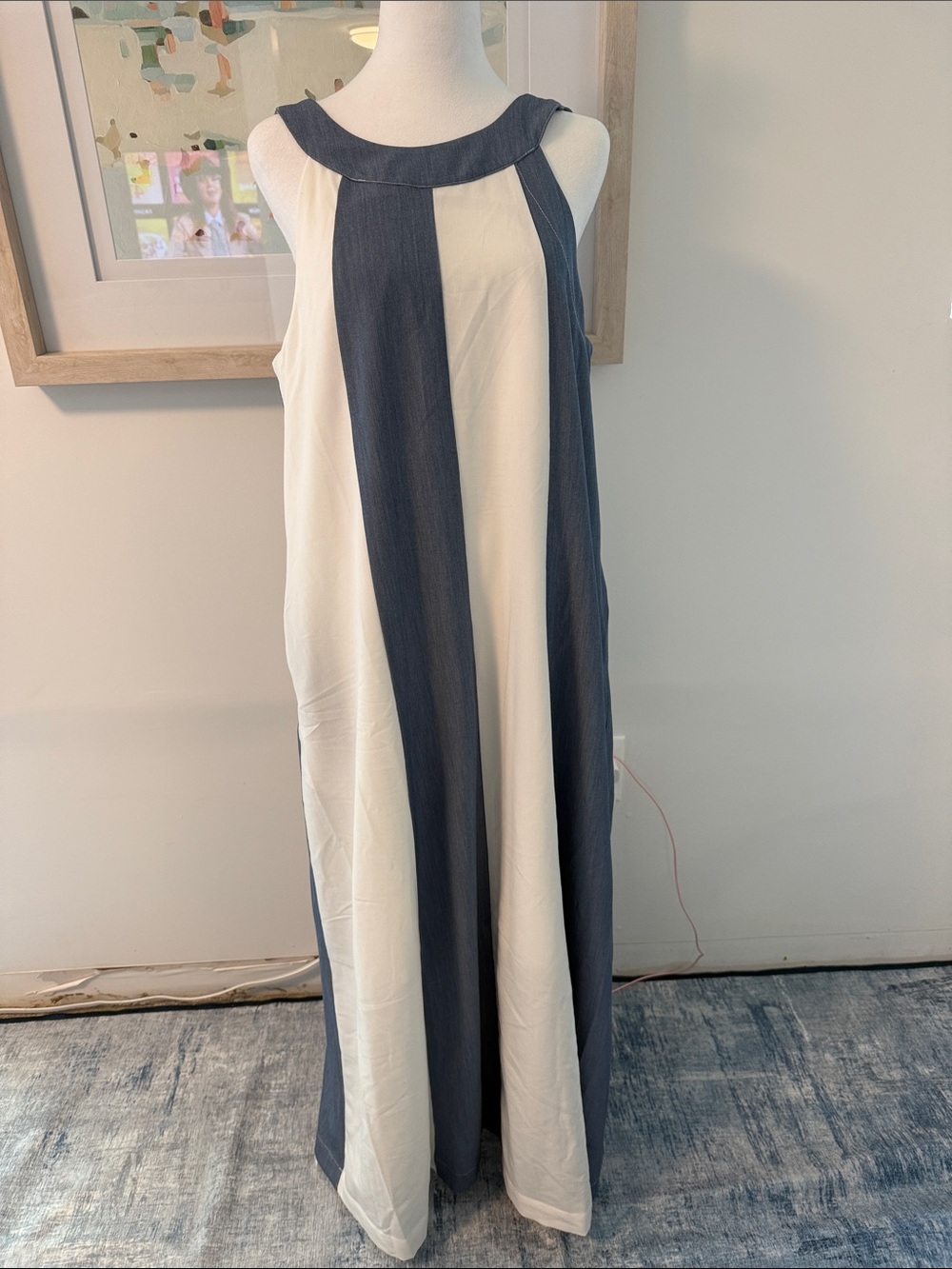 NWT 🌸 Sleeveless Navy and Cream Vertical-Stripe Maxi Dress Size Large
